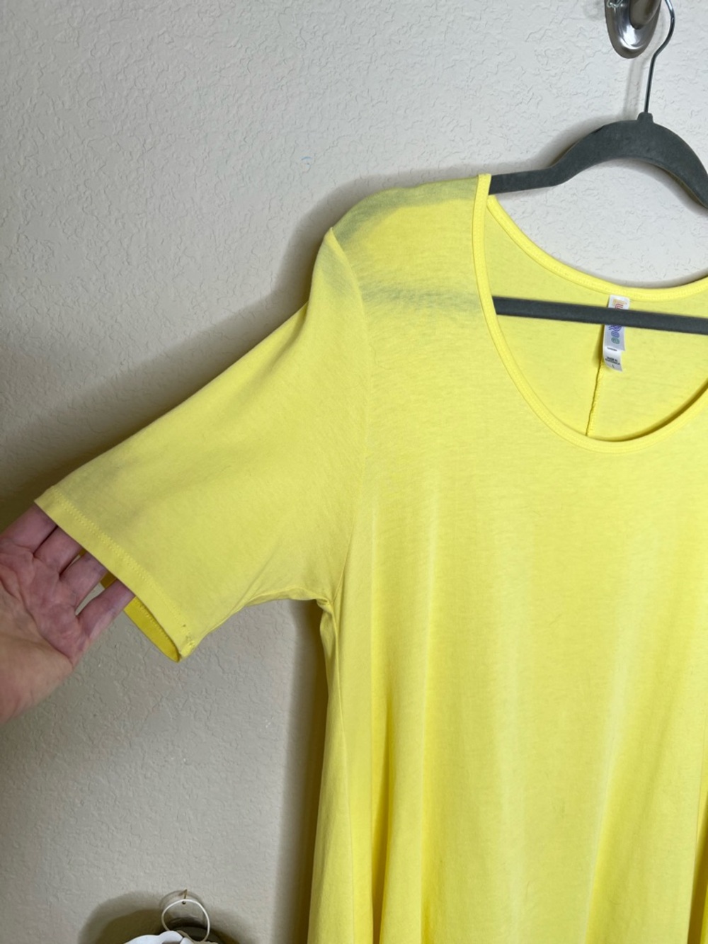 NTM LuLaRoe Perfect T Yellow Swing Top Side Slit Half Sleeve Large - Picture 7 of 14